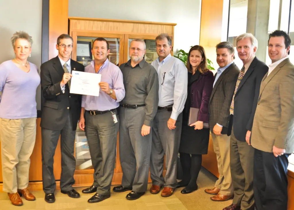 MLL was awarded the energy efficiency award by ABS
