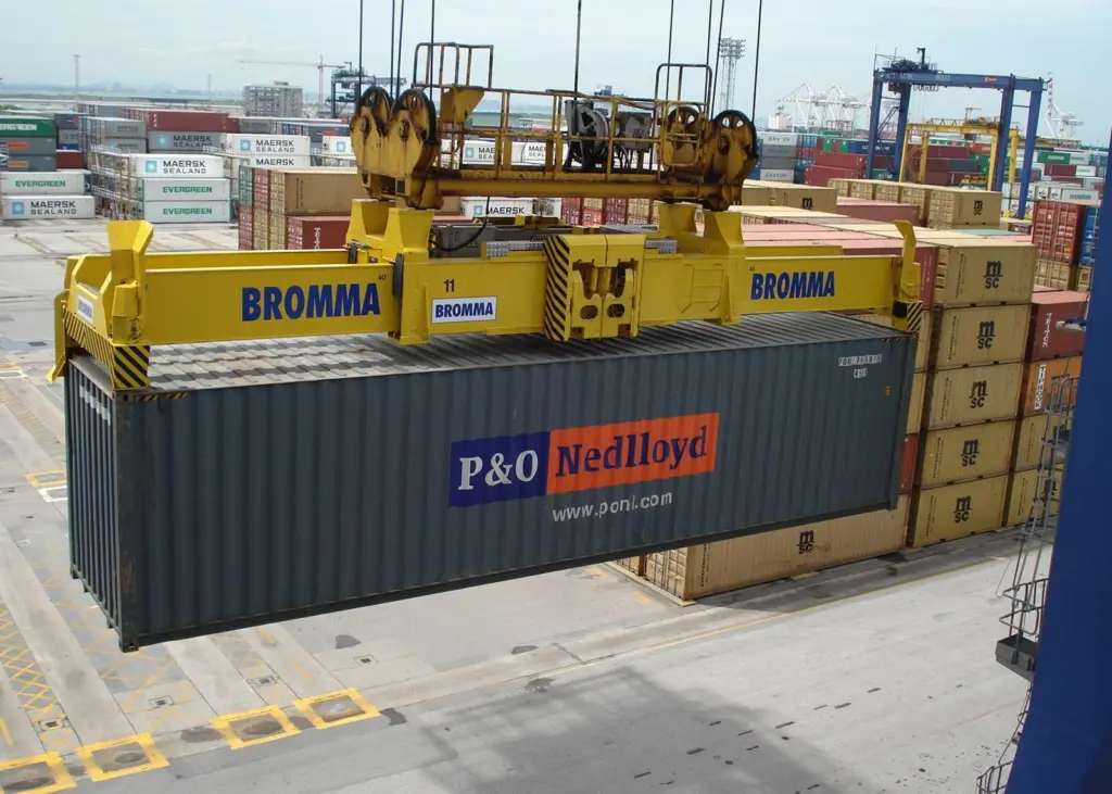 Bromma tackles the weighing issue through twistlock sensors