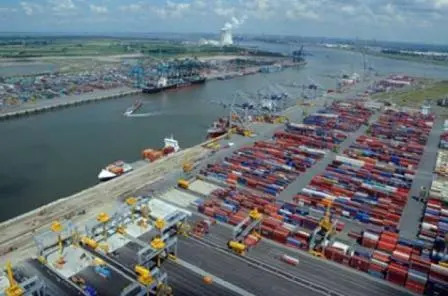 00_99079_antwerp_port-600x0-1
