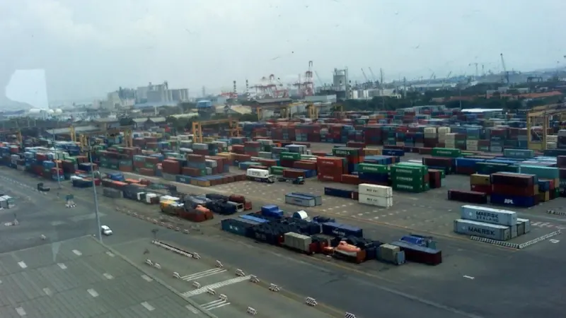 Waiting times at Tanjung Perak port have reached three days - hence the need for expansion