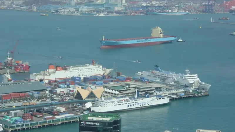 Busan port has a tough transhipment target to meet if it wants to retain autonomy
