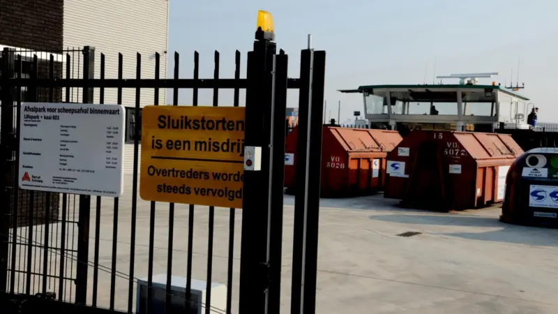 The new barge waste collection facility in the Port of Antwerp
