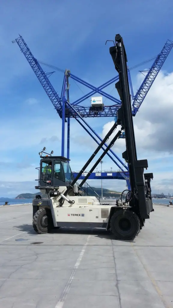 The new Terex empty container handler (ECH)