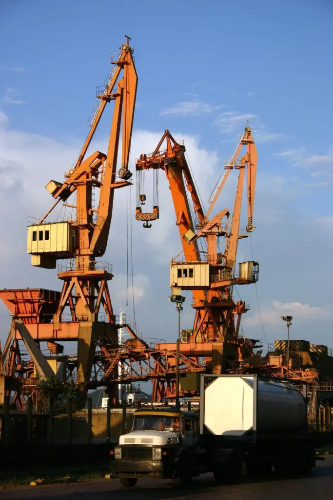 Some Brazilian bulk ports were permitted to handle thrid party cargo pre-MP595, but not container ports