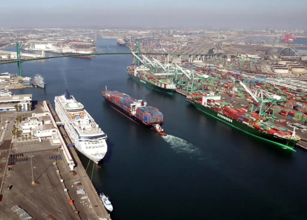 The lease extension will "provide cargo growth over the next 17 years"