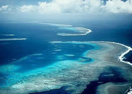 The development of ports and LNG facilities are threatening the Great Barrier Reef. Photo: ARC Centre of Excellence for Coral Reef Studies/ Marine Photobank