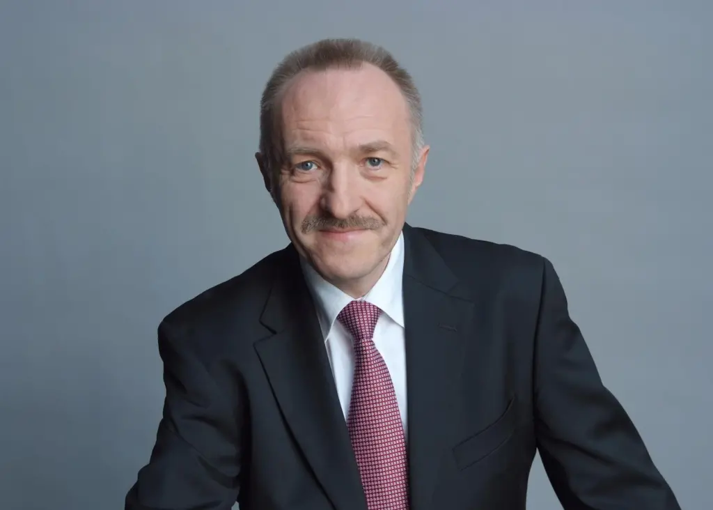 "The demand for holistic solutions from a single source is steadily growing," Klaus Peter Hoffman, Terex Port Solutions