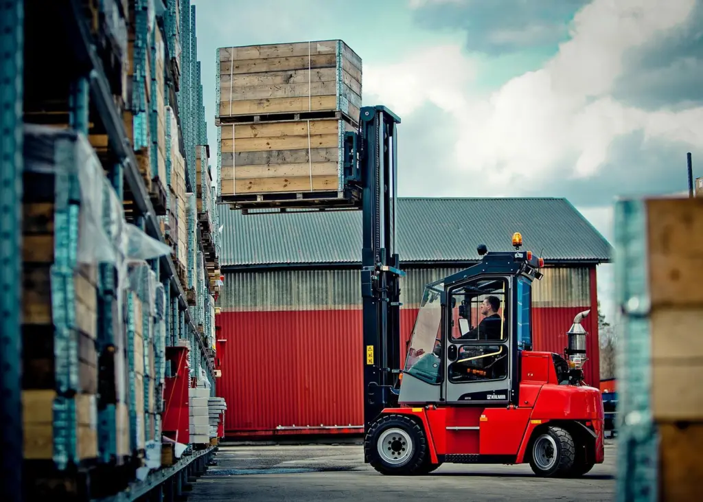 The new Kalmar DCF50-90 forklift truck is the latest in the series of light range of 5 to 9 tonne capacity machines