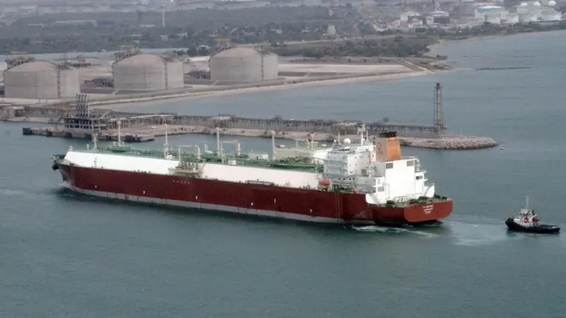 'Al Mafyar' is the largest tanker to call at the Fos Cavaou terminal. Photo: GDFSUEZ-LSACCOMANO