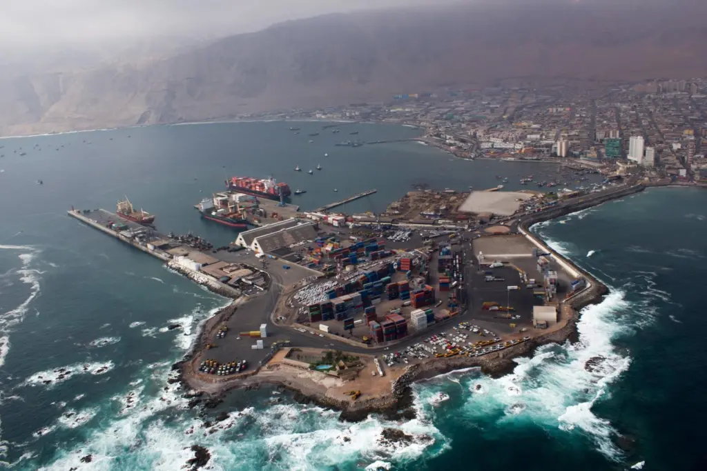 Iquique wants to construct a new terminal to attract post-Panamax vessels