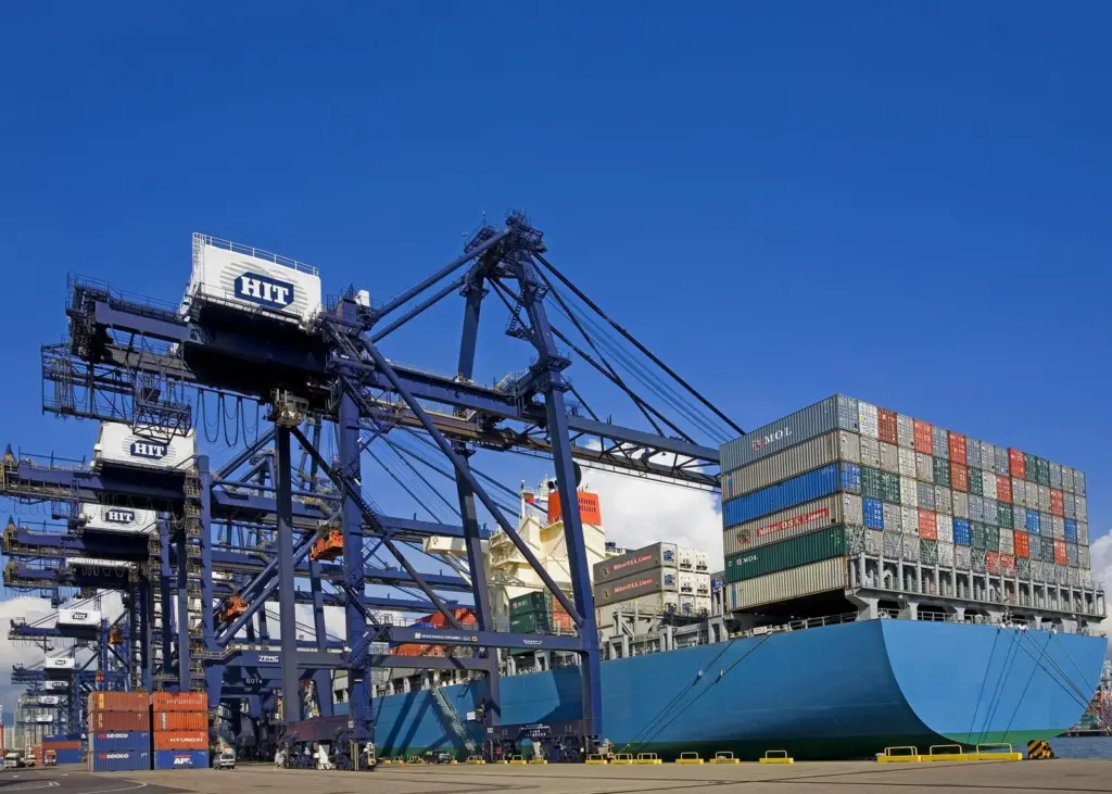 Hutchison Port Trust's Singapore IPO is described as a ‘new financial approach’ in ports