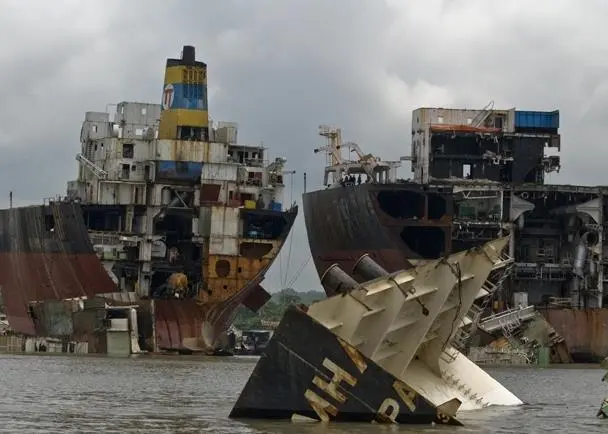 International waste trade laws are needed if South Asia is to stop being used as a dumping ground for toxic ships. Photo: NGO Shipbreaking Platform