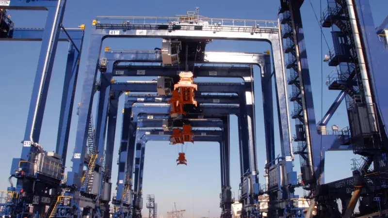 The new Post-Panamax cranes will enable SOHAR to target 1.5 million containers annually