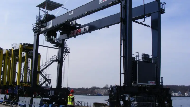 Kalmar's hybrid E-One2 RTGare set to boost container handling capacity