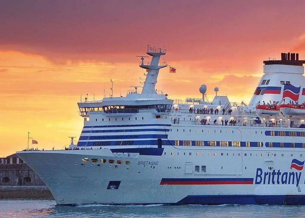 The new vessel will replace the 30-year-old 'Bretagne'