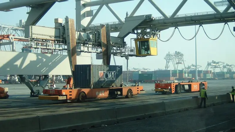 The question of how to keep operatives safe in an automated yard remains