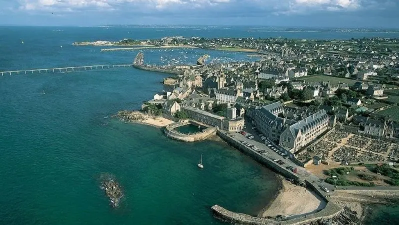The ports of Roscoff (pictured) and Santander are looking into the feasibility of LNG bunkering facilities Photo: Brittany Ferries