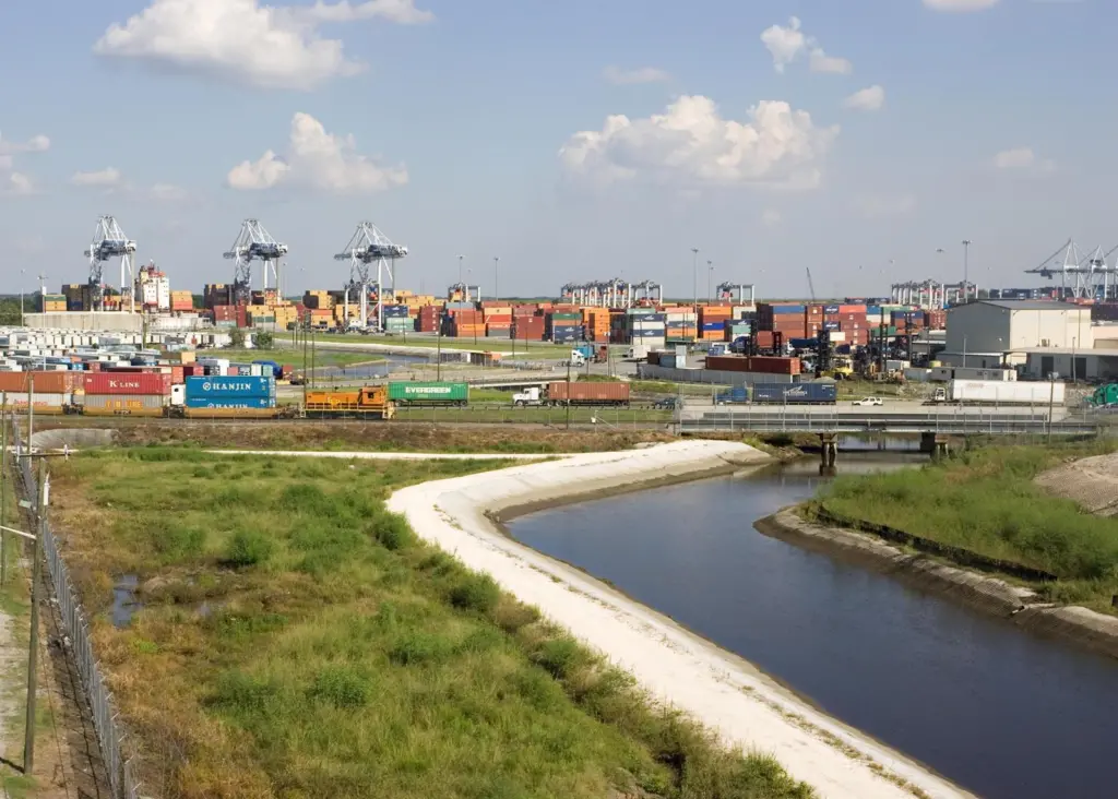 The GPA has carried out a number of environmental projects to reduce carbon emissions in and around the port. Photo: Georgia Ports Authority
