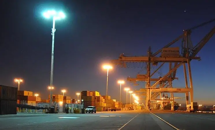 Ports America opted for LEPs at its Oakland refit