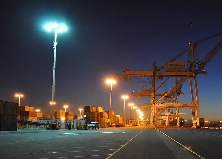 Ports America opted for LEPs at its Oakland refit