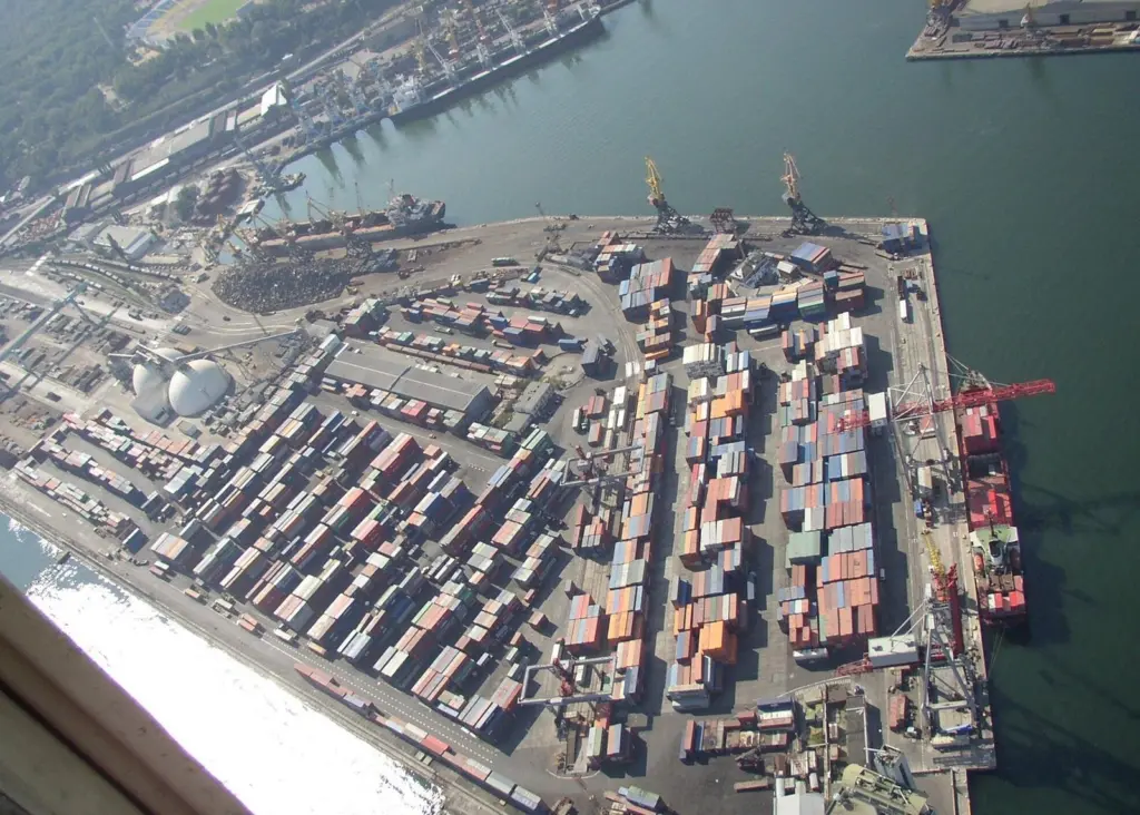 Will the P3 alliance help the overcapacity crisis at ports like Odessa?