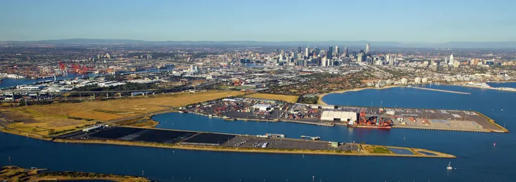 Melbourne's Webb Dock contracts have now been awarded