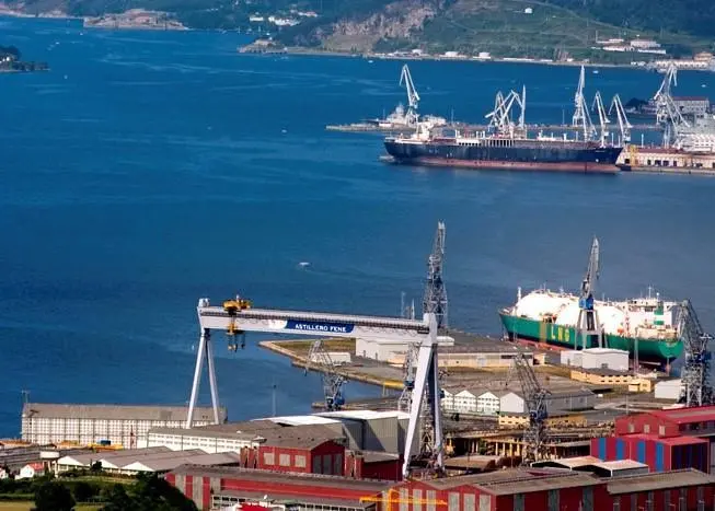 The project aims to develop an LNG hub in the Port of Ferrol. Photo: Xaimex
