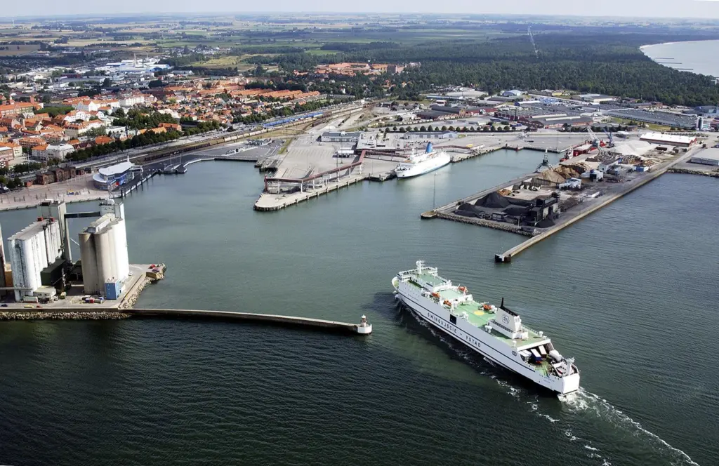 The port is located close to the city centre of Ystad