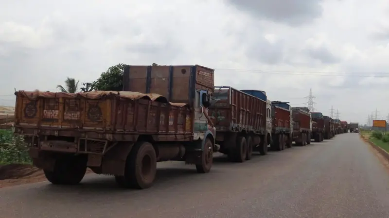 Join the queue: truck congestion can reach epidemic proportions outside some bulk port gates