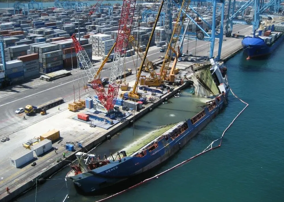 SS Deneb