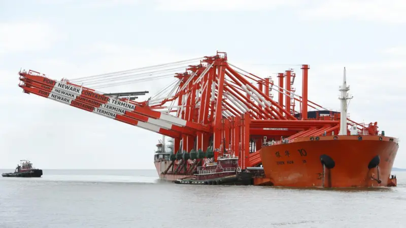 Outreach: the arrival of Port Newark's cranes marks a turning point for cargo handling