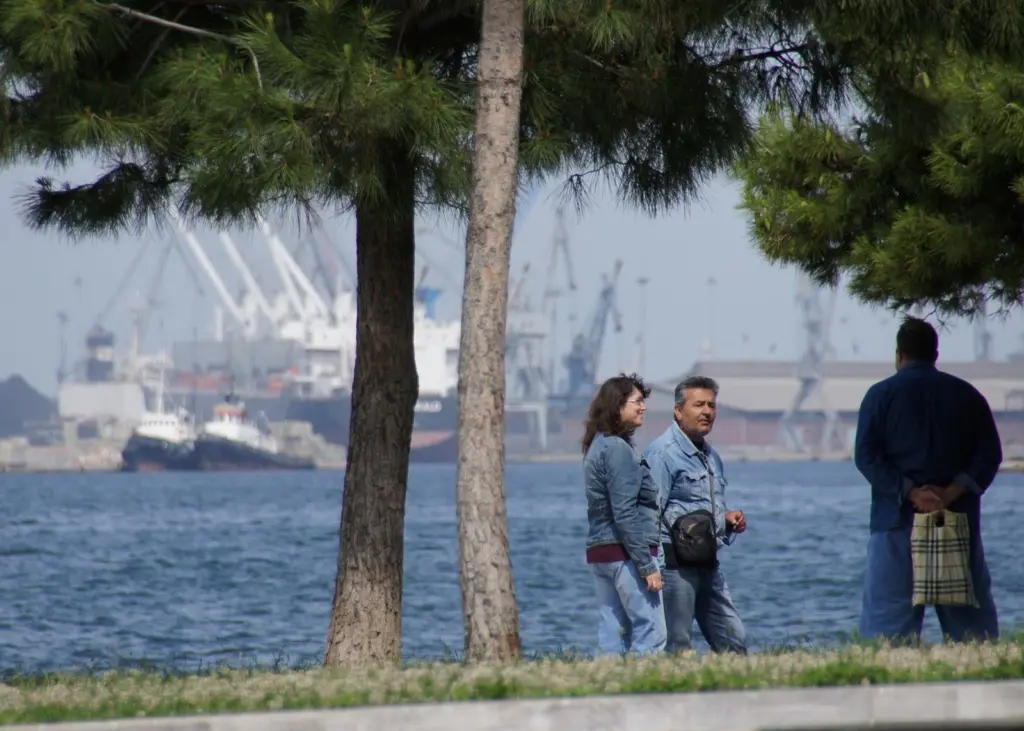 Troubles ahead: the market downturn may well have been the catalyst for the failure of the first attempt to privatise Thessaloniki. Credit: Patrick Denker