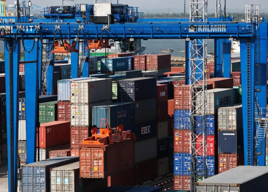 Using Kalmar’s E-One² RTG means operations will be emission and noise-free