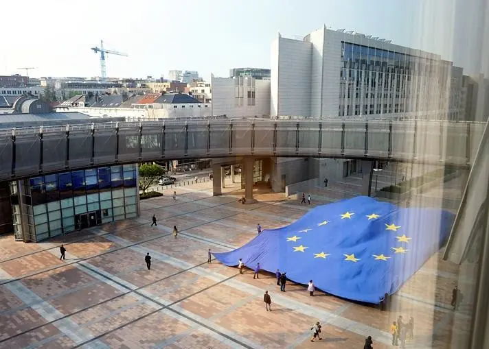 Hand out: European ports could benefit from EC grants