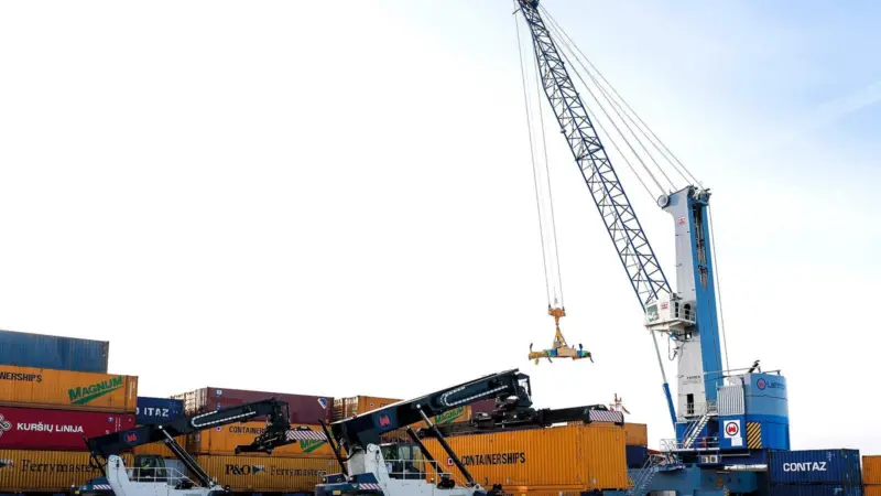 The second Model 5 crane will expand capabilities and availability of ship loading and unloading equipment at the terminal