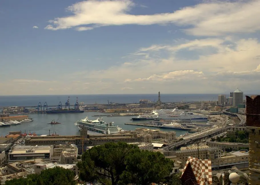 Commitment: ports need to invest in entrepreneurial spirit. Credit: Nitpia 55