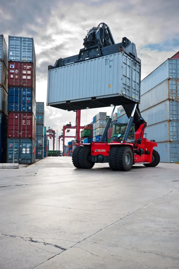 Kalmar says the reachstacker will help Felixstowe reduce fuel consumption and boost efficiency