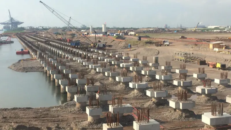 This latest order will boost the Port of Lázaro Cárdenas, where Latin America’s first semi-automated container terminal is being built