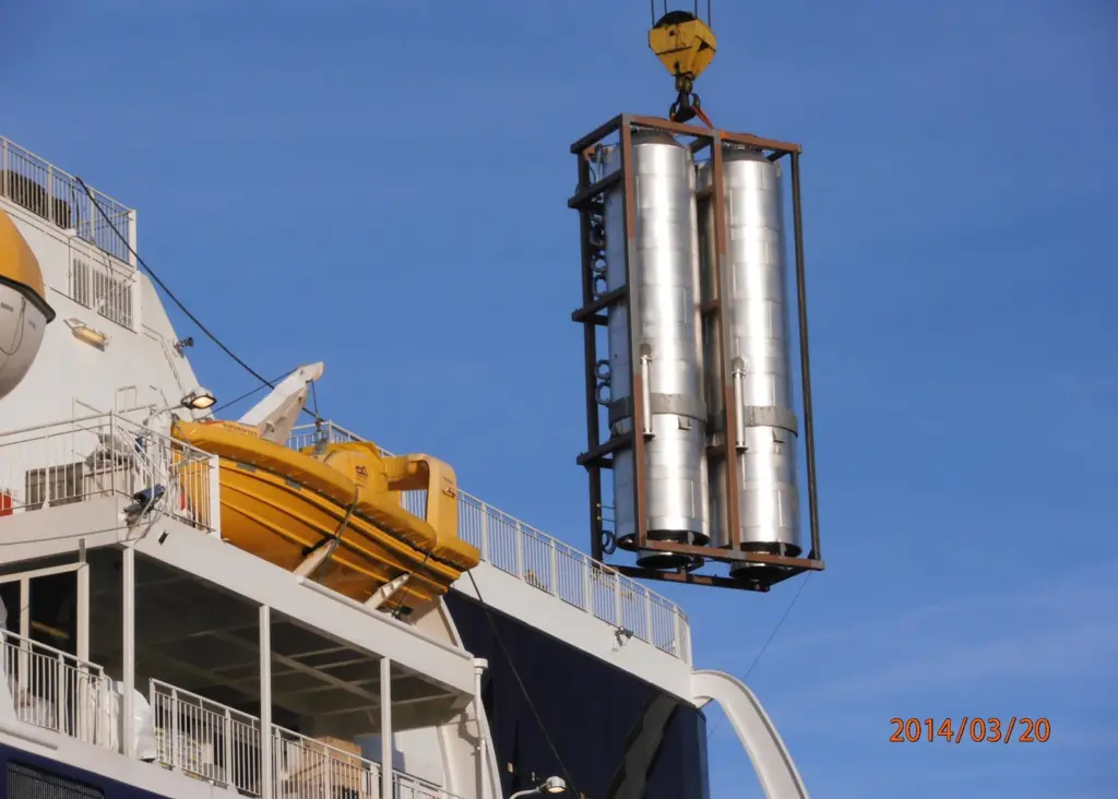 Inline system - Color Line’s ‘Superspeed 2’ ferry was the first to install this option because of the limited space available in the funnel