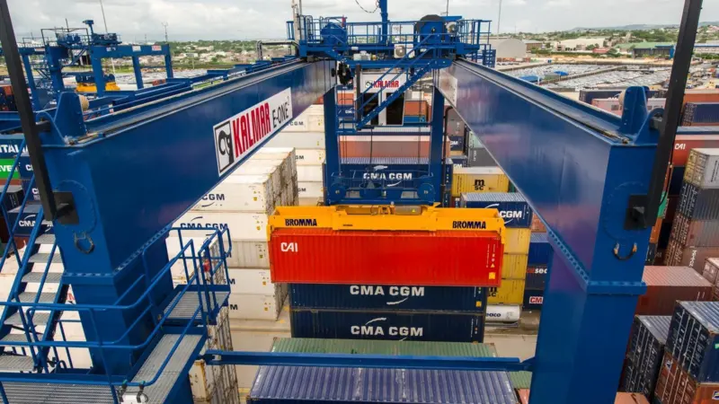 Kalmar's RTGs produce lower emissions and requires less maintenance
