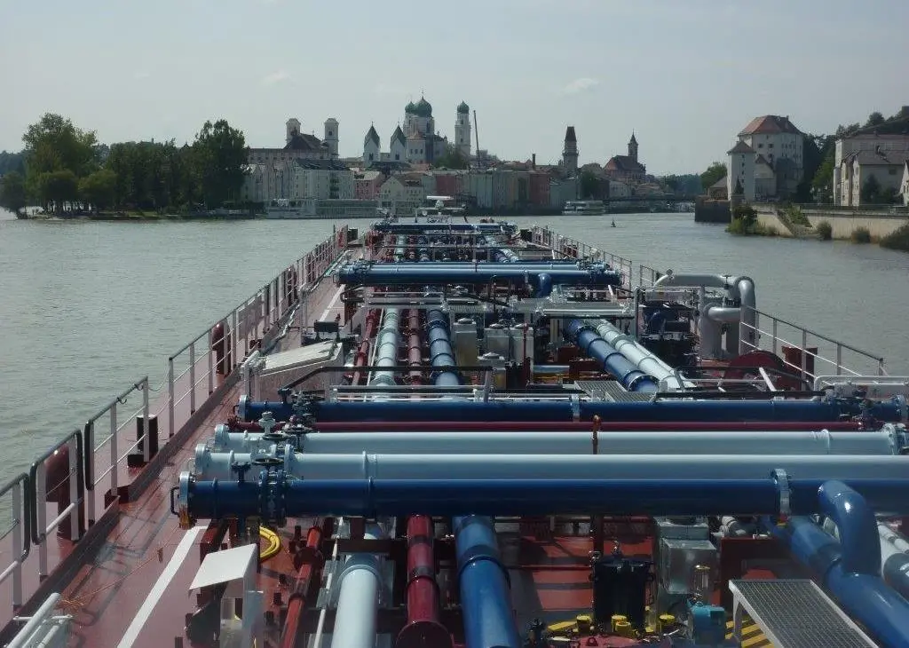 ExxonMobil is now supplying MGO by barge to its customers at the port of Le Havre