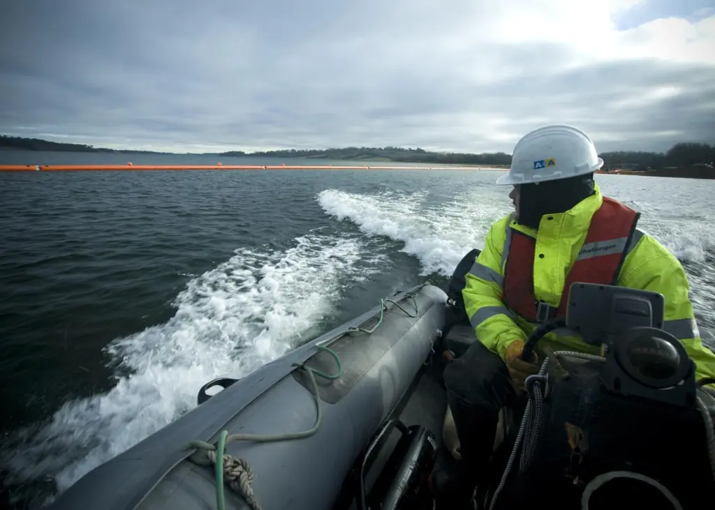 A&A provides Tier 2 pollution response services to over 85 ports, harbours and terminals in the UK