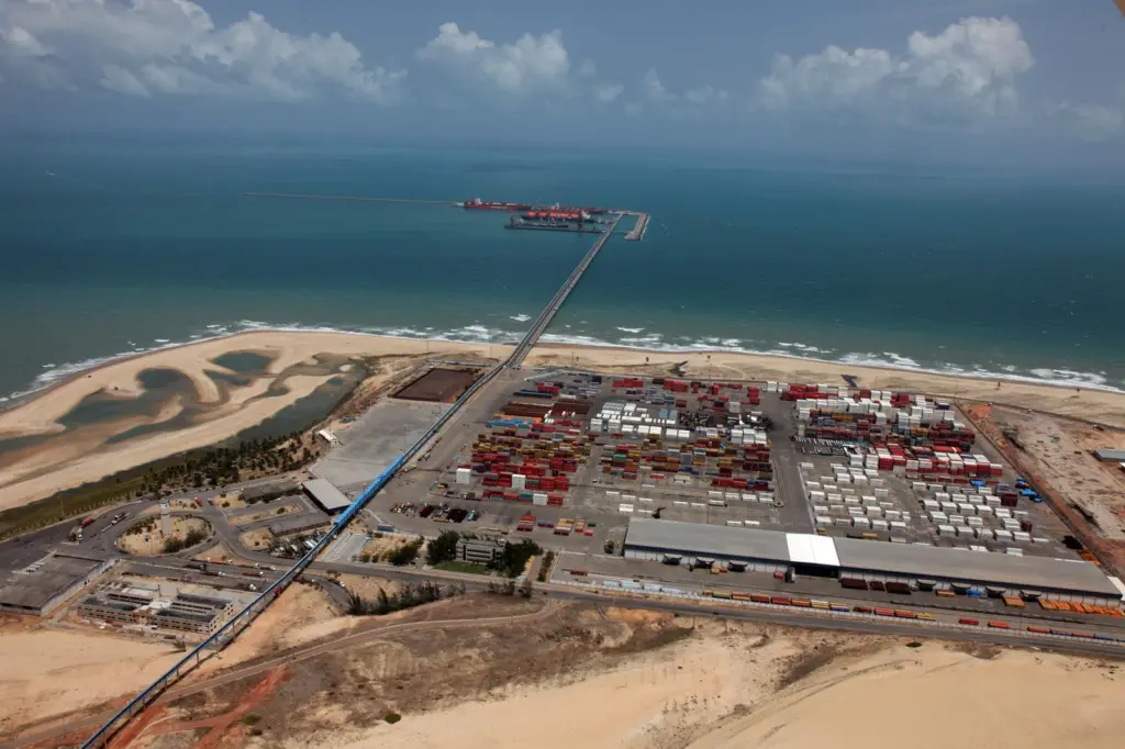 Deep water: Pecem's offshore location makes dredging costs disappear