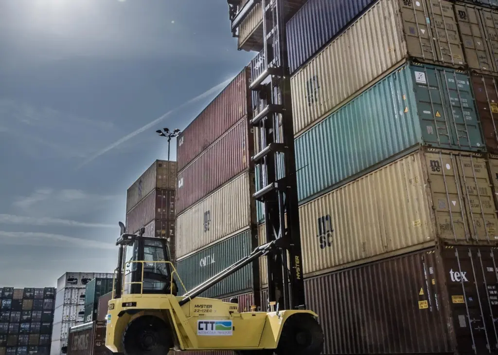 The new Hyster H18-23XM-12EC empty container handlers are said to offer fuel savings of up to 25%
