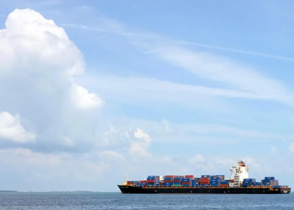 Blue sky: carriers might find the answer to terminal collaboration in the cloud. Credit: Jnzl's Public Domain Photos