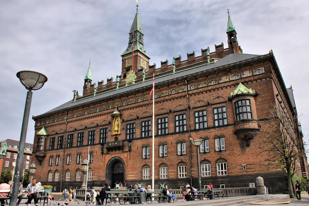 00_99187_Copenhagen-City-Hall