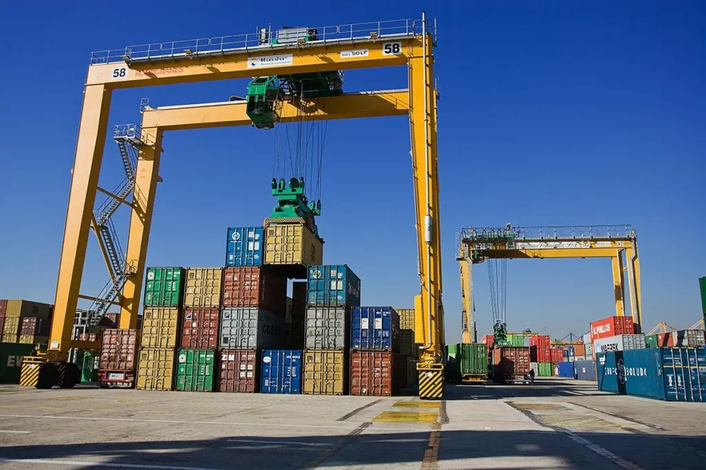 In demand: The five RTGs on order are 16-wheel RTGs equipped with Konecranes’ patented Active Load Control system