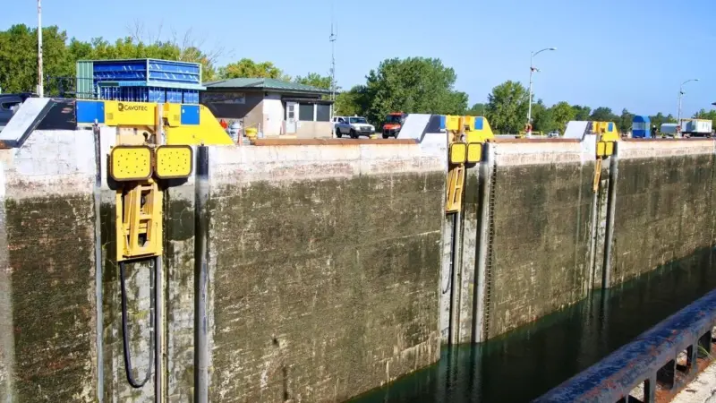 MoorMaster units have been in operation at the Seaway for a number of years and six more will be installed on the US side