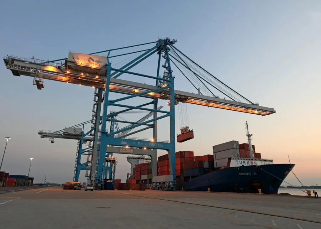 Going down: Virginia is the latest US East Coast port to get the go-ahead to go deeper. Credit: Tom Saunders, VDOT