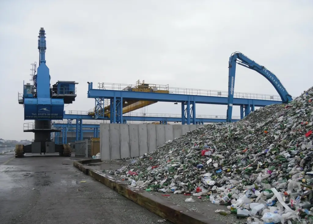 Pick-up: grabs are needed for glass handling